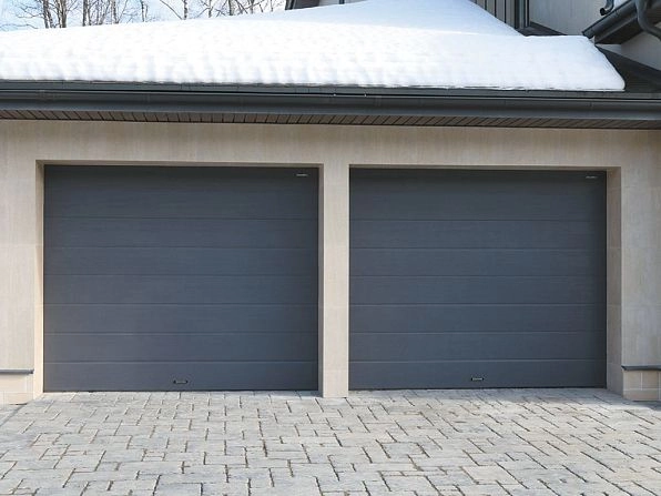 Секционные ворота 2700х2450 мм антрацитовые DoorHan RSD02, lipetsk.doorhan.ru